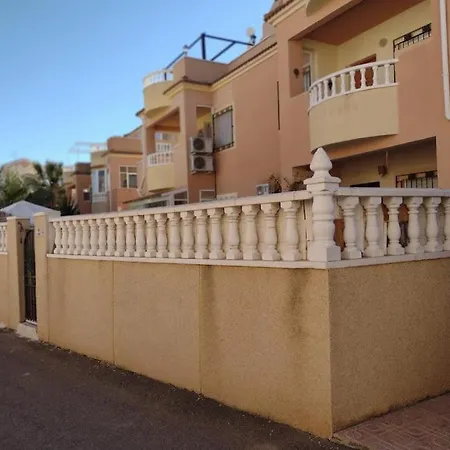 Holiday home Casa Con 2 Piscinas Ocas Con Chimenea Orihuela